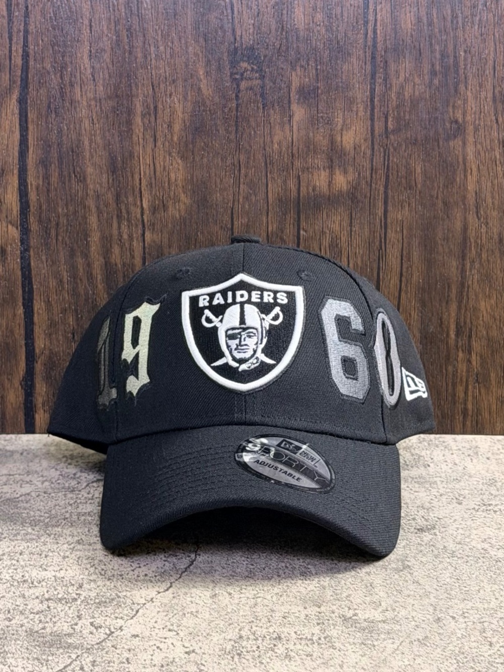 New Era Las Vegas Raiders 9FORTY Low Profile 1960 Black Snapback Hat OSFA